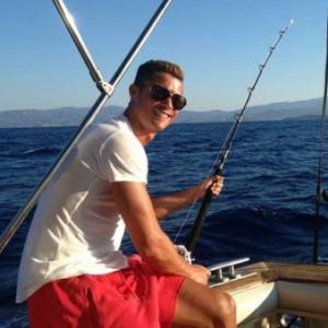 Cristiano Ronaldo Publica Foto....A Pescar!