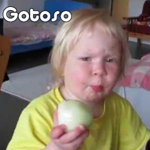 Na Rússia crianças comem cebola ao invés de maçã