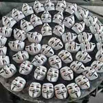 A produção em masssa das mascaras de Guy Fawkes