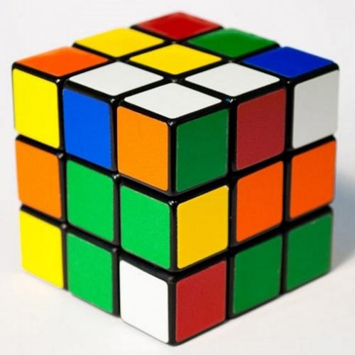 Aprenda a resolver o cubo mágico !