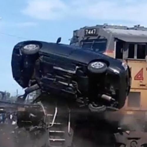 Veja uma coletânea de idiotas na estrada