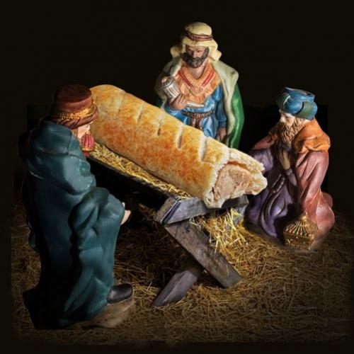 Rede de lanches troca Jesus por enroladinho de salsicha em presépio