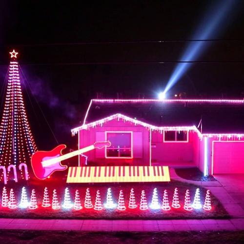 Fã de Star Wars faz iluminação épica de natal em sua casa