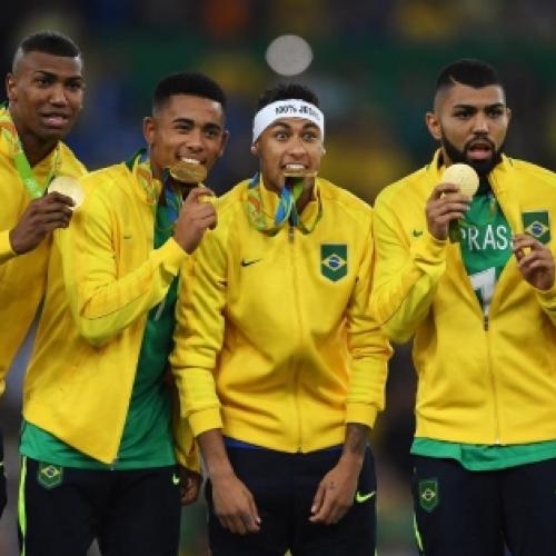 Não falta mais nada, futebol brasileiro conquista o ouro