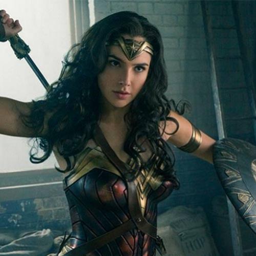 Mulher-Maravilha impressiona pela qualidade do trailer. Gal Gadot cont